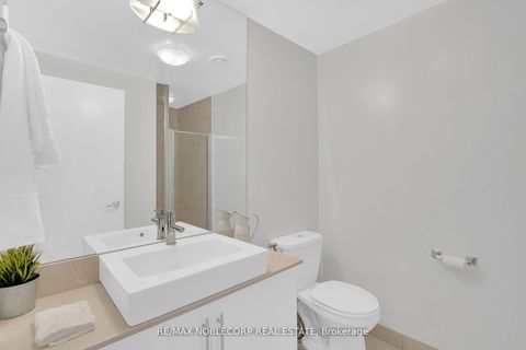 Photo 19 at 4407 - 55 Bremner Boulevard, Waterfront Communities C1, Toronto