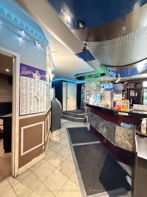 Photo 4 at Bsmt - 5521A Yonge Street, Willowdale West, Toronto