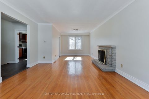 Photo 5 at 15 Manorhampton Drive, Richview, Toronto