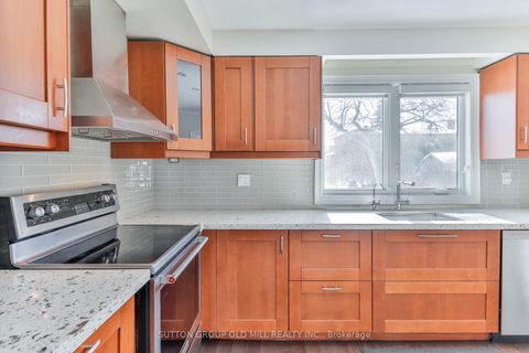Photo 9 at 15 Manorhampton Drive, Richview, Toronto