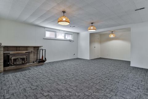 Photo 24 at 15 Manorhampton Drive, Richview, Toronto