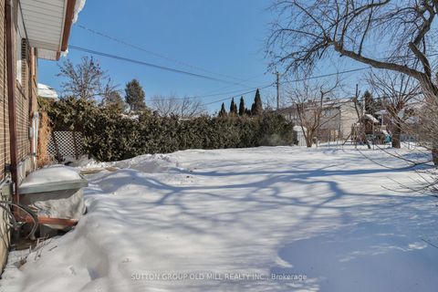 Photo 29 at 15 Manorhampton Drive, Richview, Toronto