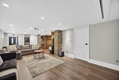 Photo 34 at 108 Owen Street, City Centre, Barrie