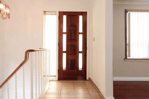 Photo 3 at 421 Lanor Avenue, Alderwood, Toronto