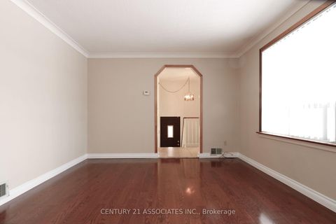 Photo 6 at 421 Lanor Avenue, Alderwood, Toronto