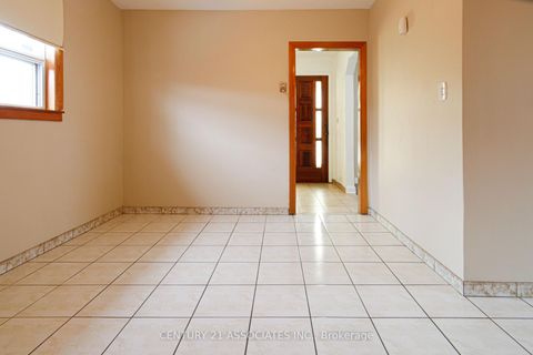 Photo 8 at 421 Lanor Avenue, Alderwood, Toronto