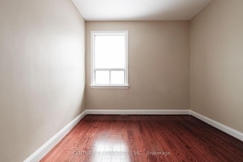 Photo 14 at 421 Lanor Avenue, Alderwood, Toronto