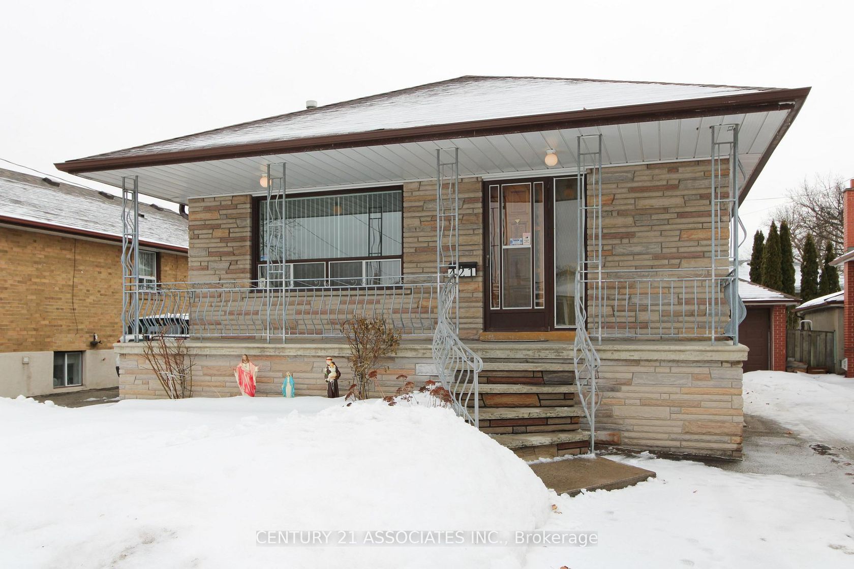 421 Lanor Avenue, Alderwood, Toronto 