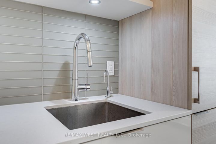 Photo 5 at 1502 - 88 Scott Street, Yonge Corridor, Toronto