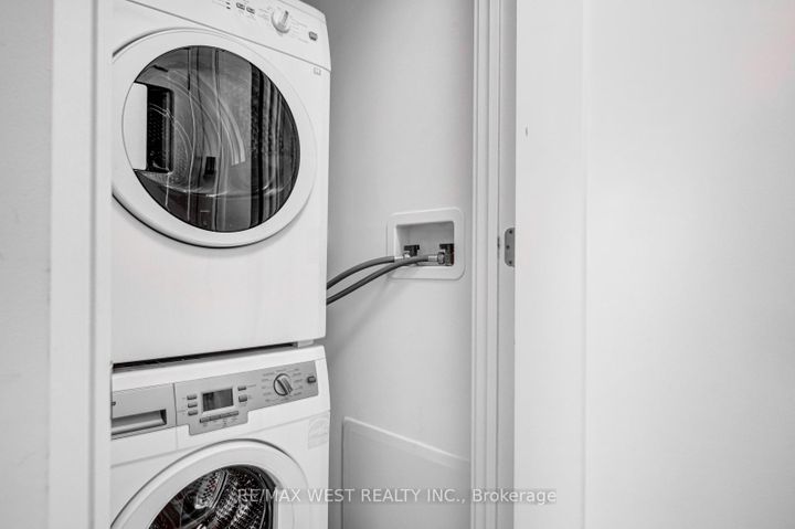 Photo 15 at 1502 - 88 Scott Street, Yonge Corridor, Toronto