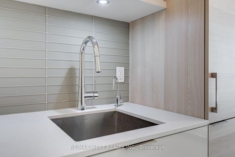 Photo 5 at 1502 - 88 Scott Street, Yonge Corridor, Toronto