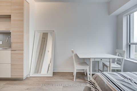 Photo 12 at 1502 - 88 Scott Street, Yonge Corridor, Toronto