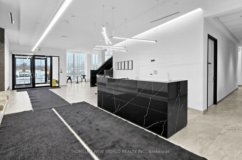 Photo 3 at 933 - 2 David Eyer Road, Rural Richmond Hill, Richmond Hill