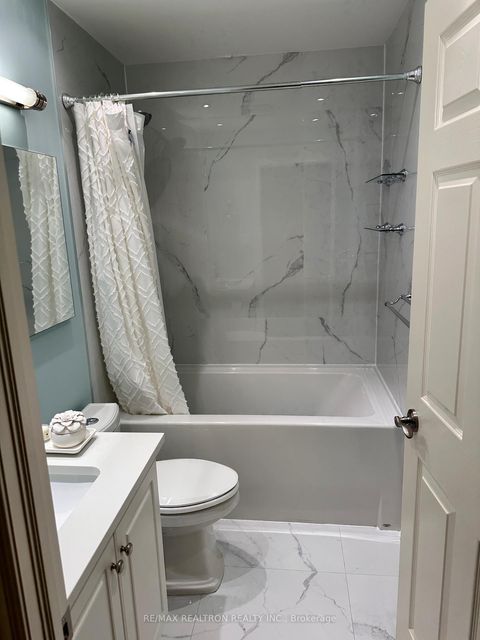 Photo 7 at Uph5 - 23 Lorraine Drive, Willowdale West, Toronto