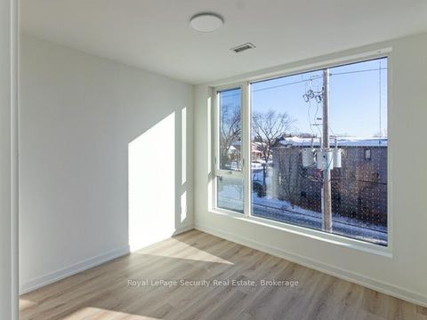 Photo 7 at 301 - 722 Marlee Avenue, Glen Park, Toronto