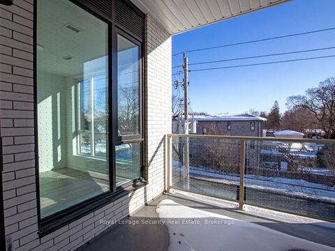 Photo 11 at 301 - 722 Marlee Avenue, Glen Park, Toronto