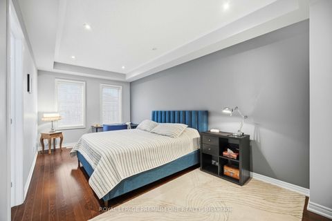 Photo 24 at 8 Poetry Drive, Vellore Village, Vaughan