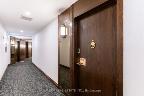 Photo 3 at 1913 - 55 Harbour Square, Waterfront Communities C1, Toronto