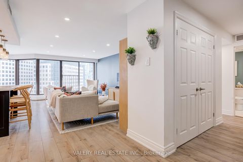 Photo 5 at 1913 - 55 Harbour Square, Waterfront Communities C1, Toronto