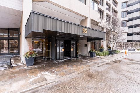 Photo 18 at 1913 - 55 Harbour Square, Waterfront Communities C1, Toronto