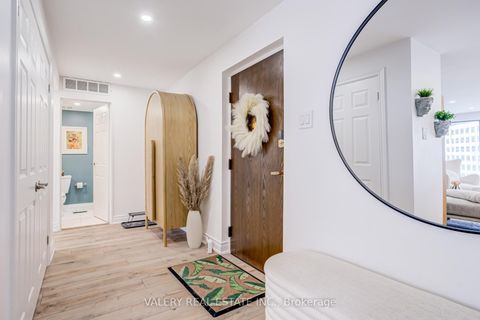 Photo 20 at 1913 - 55 Harbour Square, Waterfront Communities C1, Toronto