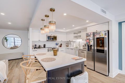 Photo 22 at 1913 - 55 Harbour Square, Waterfront Communities C1, Toronto