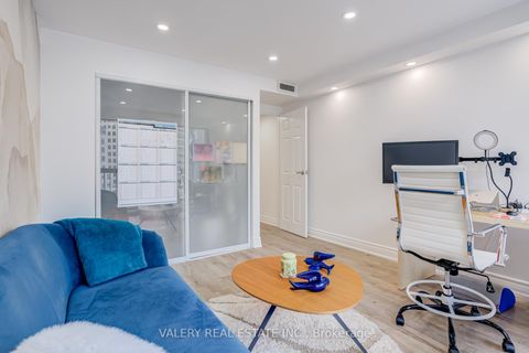 Photo 33 at 1913 - 55 Harbour Square, Waterfront Communities C1, Toronto