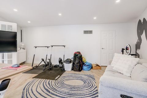 Photo 37 at 1913 - 55 Harbour Square, Waterfront Communities C1, Toronto