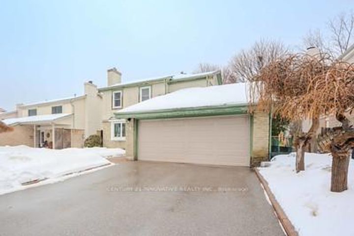 Photo 1 at 70 Somerset Drive, Heart Lake West, Brampton