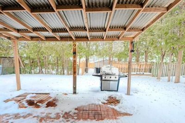 Photo 46 at 70 Somerset Drive, Heart Lake West, Brampton