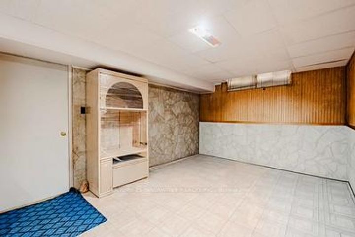 Photo 49 at 70 Somerset Drive, Heart Lake West, Brampton