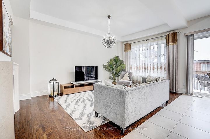 Photo 7 at 17 Horse Rake Road, Patterson, Vaughan