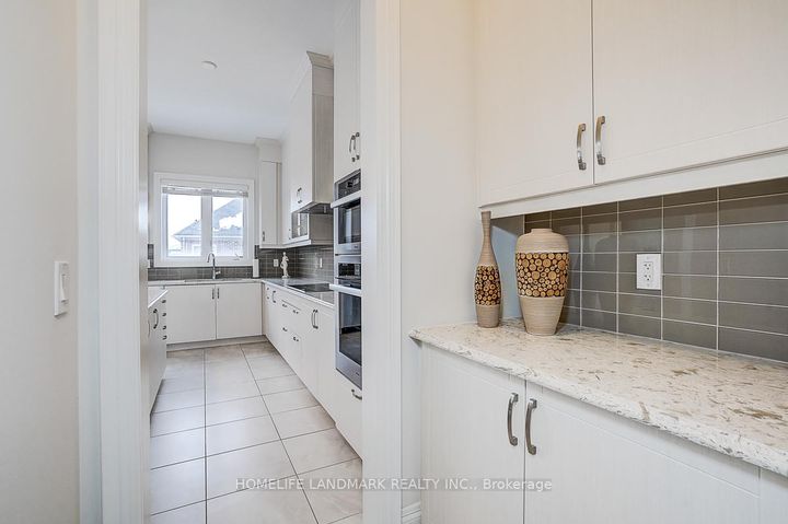 Photo 20 at 17 Horse Rake Road, Patterson, Vaughan