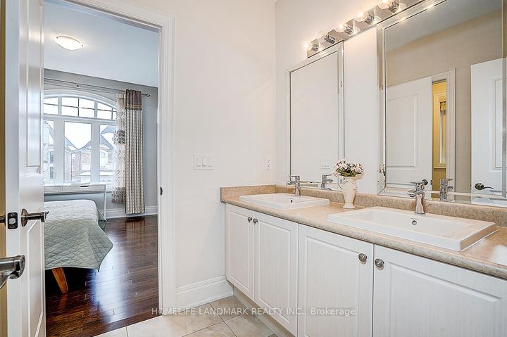 Photo 30 at 17 Horse Rake Road, Patterson, Vaughan