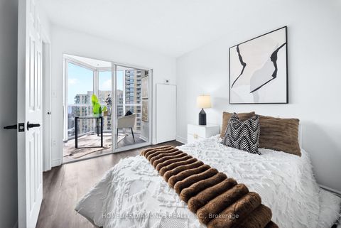 Photo 19 at 2002 - 5 CONCORDE Place, Don Mills, Toronto