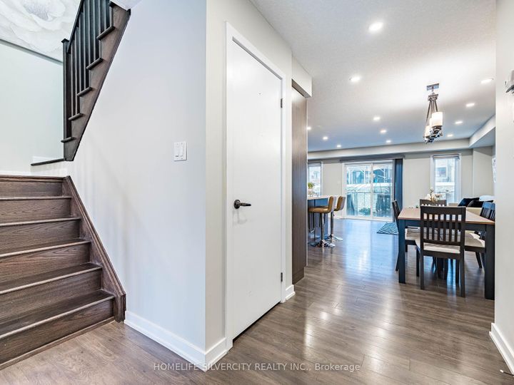 Photo 5 at 98 Crafter Crescent, Stoney Creek Mountain, Hamilton