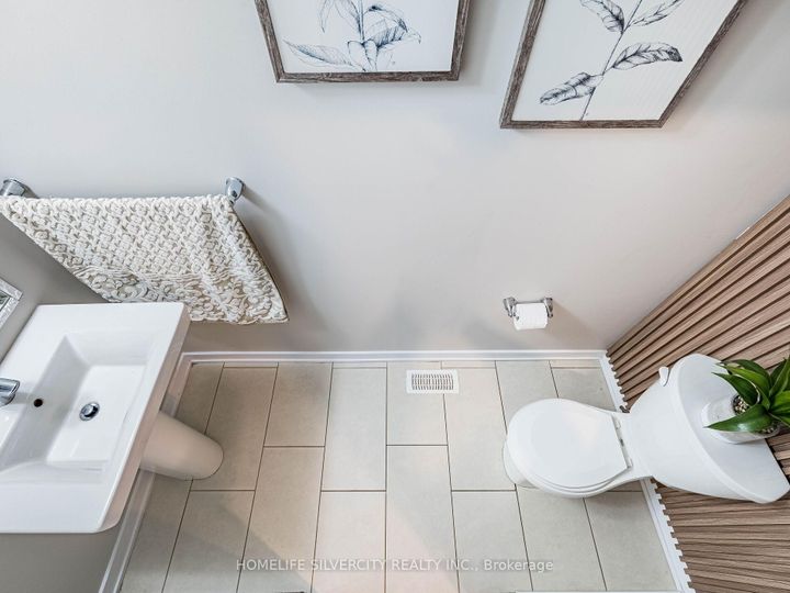 Photo 24 at 98 Crafter Crescent, Stoney Creek Mountain, Hamilton