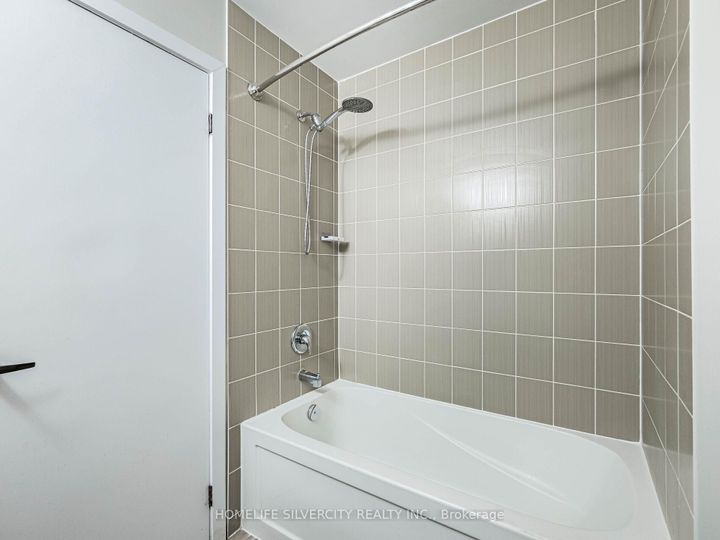 Photo 41 at 98 Crafter Crescent, Stoney Creek Mountain, Hamilton