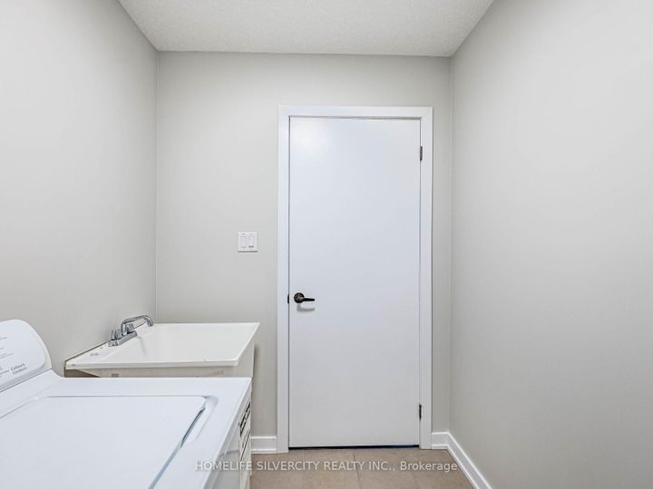 Photo 44 at 98 Crafter Crescent, Stoney Creek Mountain, Hamilton