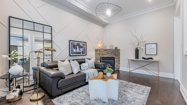 Photo 2 at 275 Sunset Beach Road, Oak Ridges Lake Wilcox, Richmond Hill