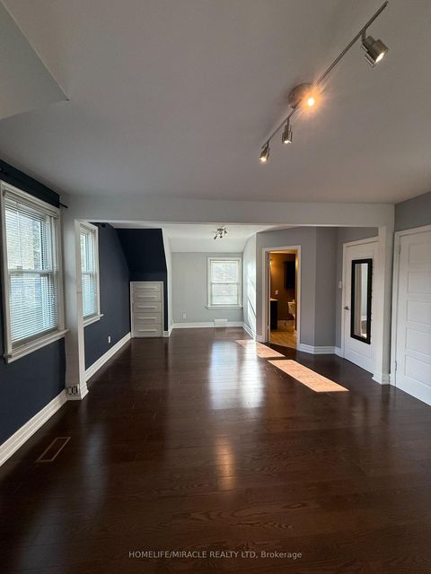 Photo 25 at 10 Yorkton Boulevard, Angus Glen, Markham