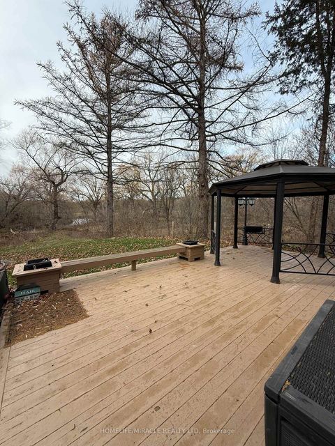 Photo 33 at 10 Yorkton Boulevard, Angus Glen, Markham