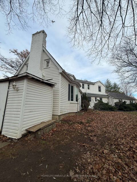 Photo 35 at 10 Yorkton Boulevard, Angus Glen, Markham