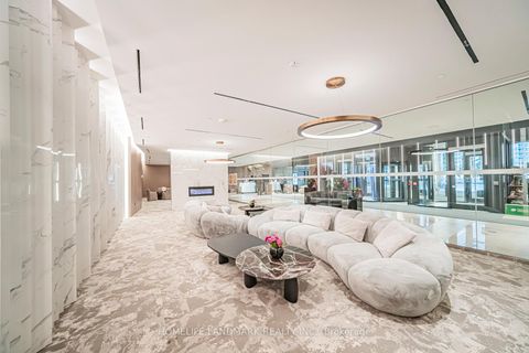 Photo 5 at 2315 - 1 Concord Cityplace Way, Waterfront Communities C1, Toronto