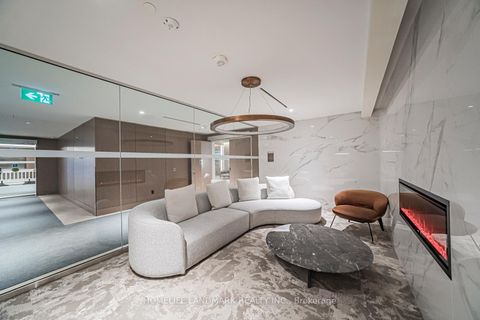 Photo 9 at 2315 - 1 Concord Cityplace Way, Waterfront Communities C1, Toronto