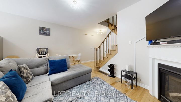 Photo 3 at 162 Agava Street, Northwest Brampton, Brampton