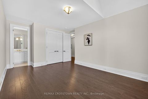 Photo 34 at 10 Annsleywood Court, Kleinburg, Vaughan