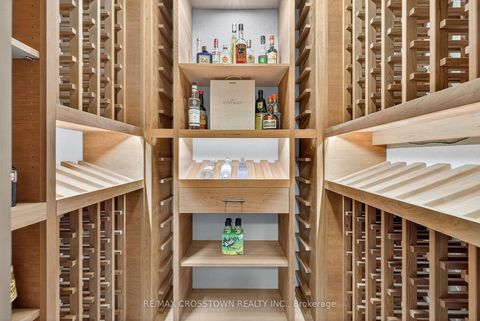 Photo 38 at 10 Annsleywood Court, Kleinburg, Vaughan