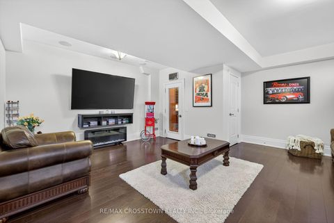 Photo 41 at 10 Annsleywood Court, Kleinburg, Vaughan