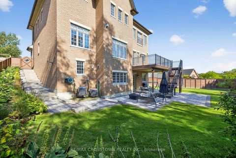 Photo 42 at 10 Annsleywood Court, Kleinburg, Vaughan